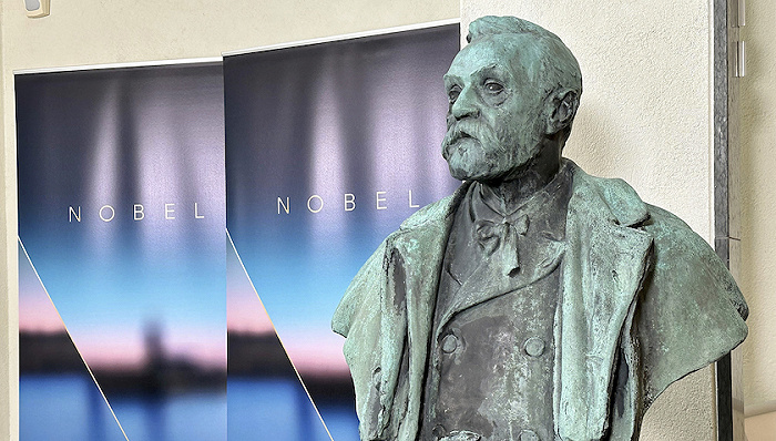 Three scientists have won the 2023 Nobel Prize in Chemistry for the discovery and synthesis of quantum dots that can be used to alter material properties